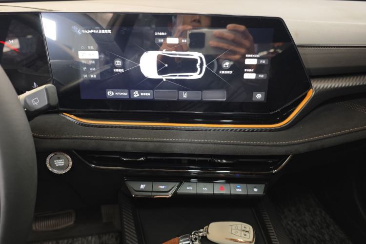 Used CHANGAN OSHAN X5 PLUS 2023 Revised 1.5T DCT Excellence Edition Interior 4