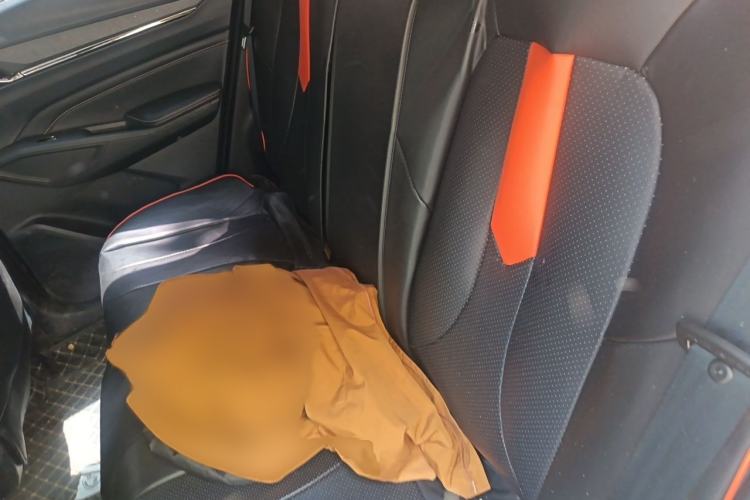 Used CHANGAN OSHAN X5 PLUS 2023 Revised 1.5T DCT Pioneer Edition Interior 4
