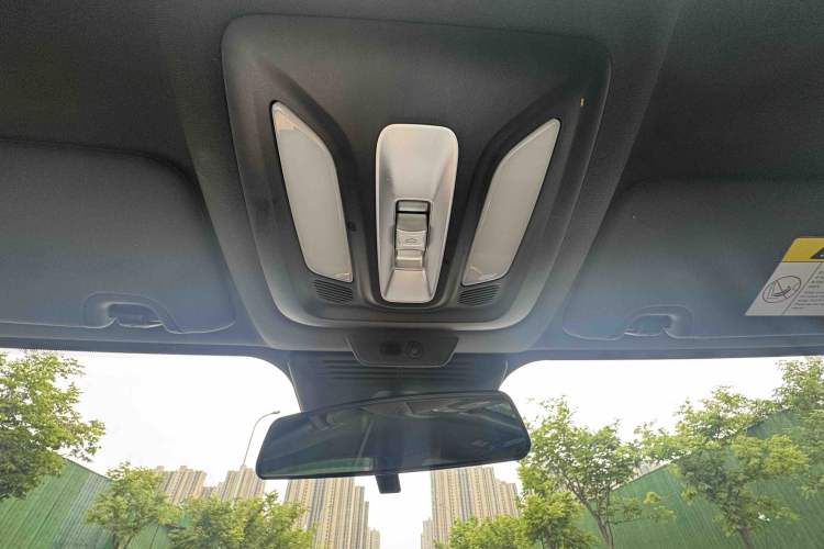 Used CHANGAN OSHAN X5 PLUS 2023 1.5T DCT Smart & Fun AI Edition Interior 6