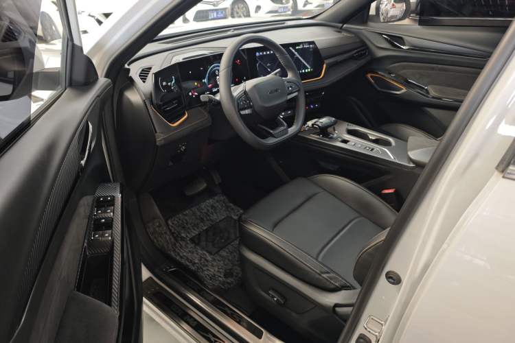 Used CHANGAN OSHAN X5 PLUS 2023 Revised 1.5T DCT Excellence Edition Interior 7