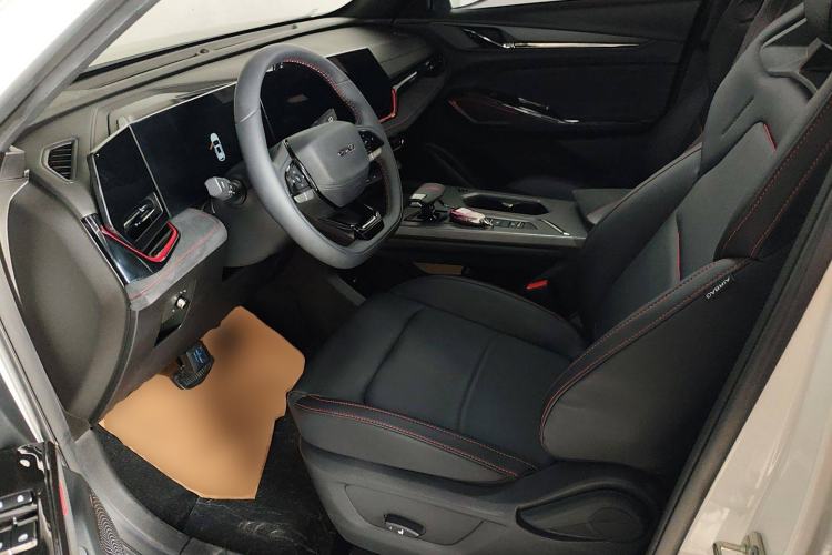 Used CHANGAN OSHAN X5 PLUS 2023 Revised Version 1.5T DCT Navigation Edition Left Front Seat