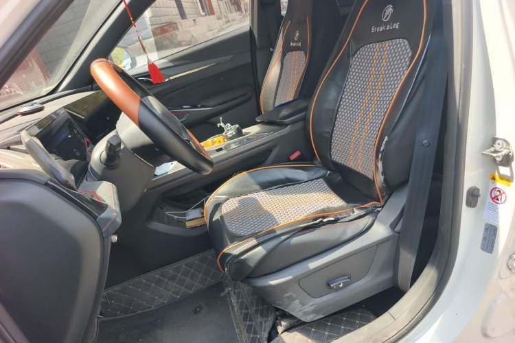 Used CHANGAN OSHAN X5 PLUS 2023 1.5T DCT Navigation Edition Left Front Seat