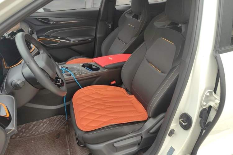 Used CHANGAN OSHAN X5 PLUS 2023 1.5T DCT Enjoyment Version Left Front Seat