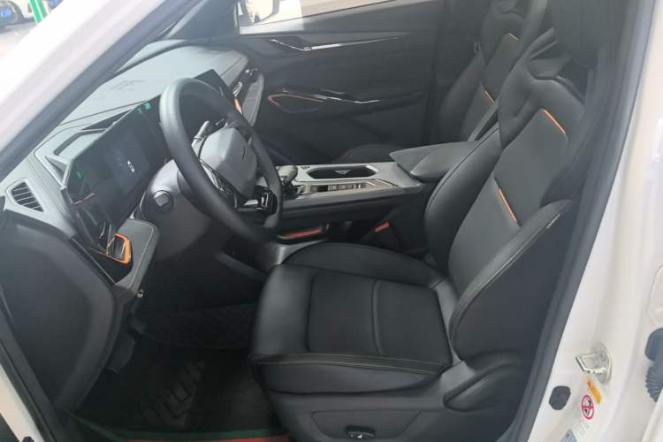 Used CHANGAN OSHAN X5 PLUS 2023 Revised 1.5T DCT Excellence Edition Left Front Seat