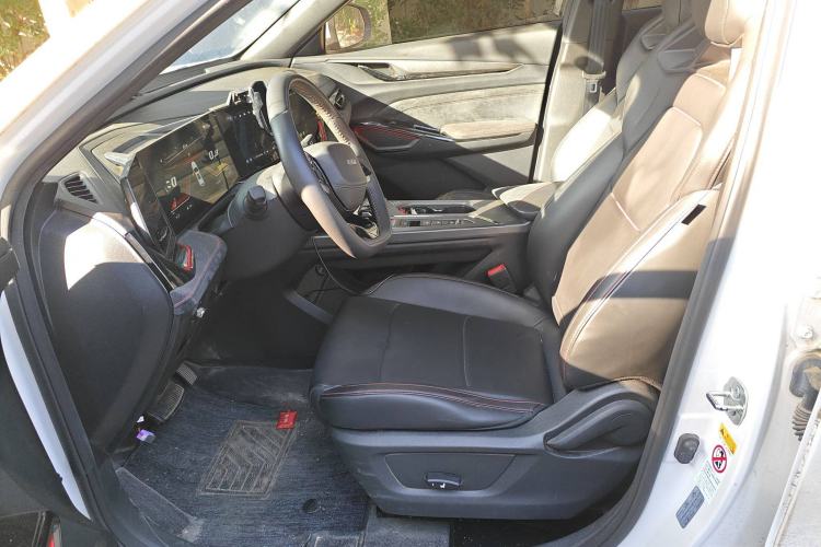Used CHANGAN OSHAN X5 PLUS 2023 Revised Version 1.5T DCT Navigation Edition Left Front Seat