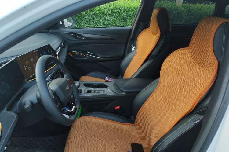 Used CHANGAN OSHAN X5 PLUS 2023 1.5T DCT Excellence Edition Left Front Seat