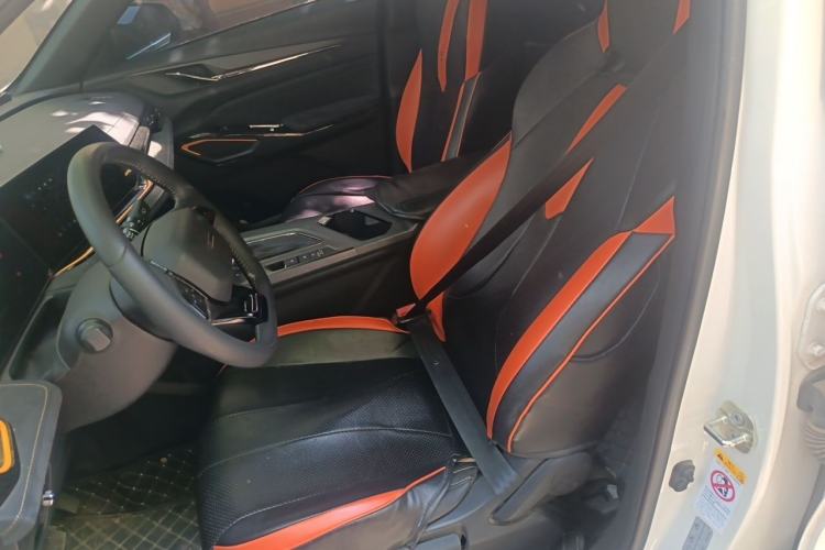 Used CHANGAN OSHAN X5 PLUS 2023 Revised 1.5T DCT Pioneer Edition Left Front Seat