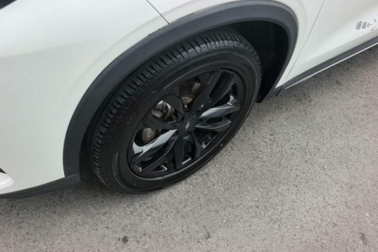 Used CHANGAN OSHAN X5 PLUS 2023 1.5T DCT Excellence Edition Left Front Wheel Hub