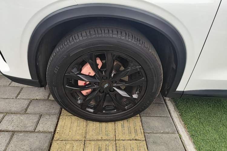 Used CHANGAN OSHAN X5 PLUS 2023 1.5T DCT Enjoyment Version Left Front Wheel Hub