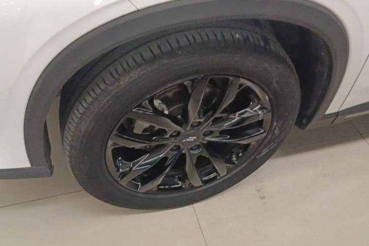 Used CHANGAN OSHAN X5 PLUS 2023 1.5T DCT Excellence Edition Left Front Wheel Hub