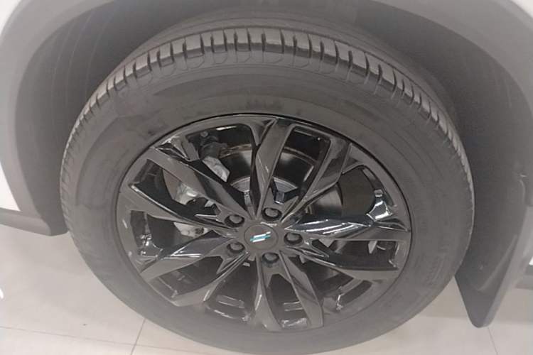 Used CHANGAN OSHAN X5 PLUS 2023 1.5T DCT Smart & Fun AI Edition Left Front Wheel Hub