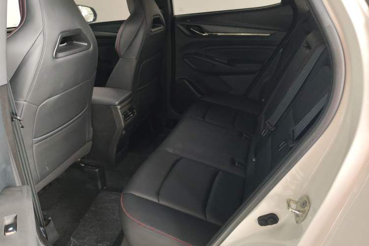 Used CHANGAN OSHAN X5 PLUS 2023 Revised Version 1.5T DCT Navigation Edition Left Rear Seat
