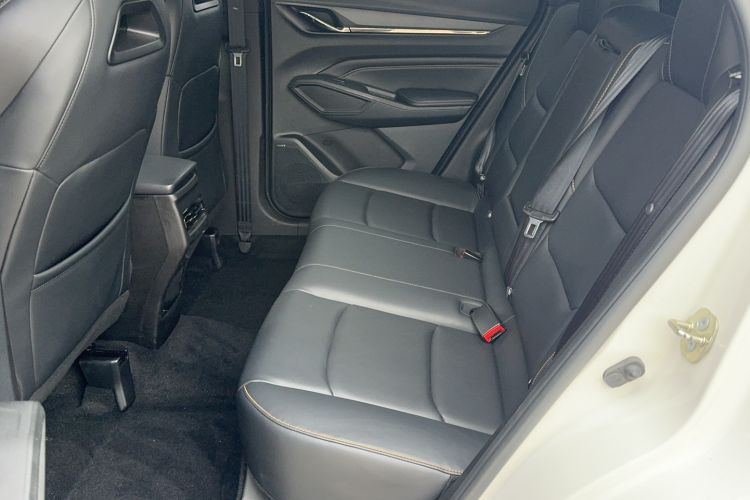 Used CHANGAN OSHAN X5 PLUS 2023 Revised 1.5T DCT Excellence Edition Left Rear Seat