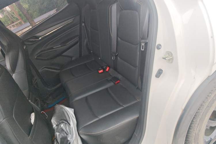 Used CHANGAN OSHAN X5 PLUS 2023 1.5T DCT Pioneer Edition Left Rear Seat