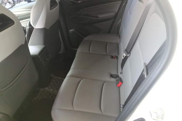 Used CHANGAN OSHAN X5 PLUS 2023 Revised 1.5T DCT Excellence Edition Left Rear Seat