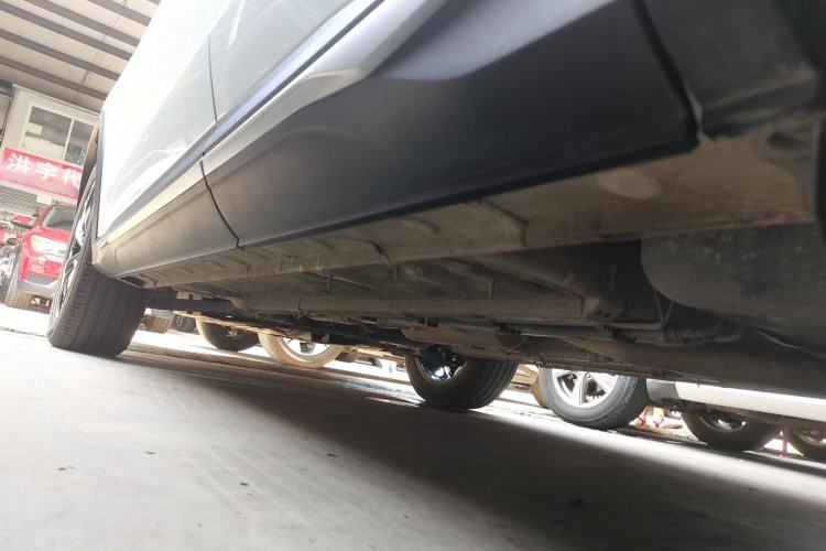 Used CHANGAN OSHAN X5 PLUS 2023 Revised 1.5T DCT Excellence Edition Left Side Sill