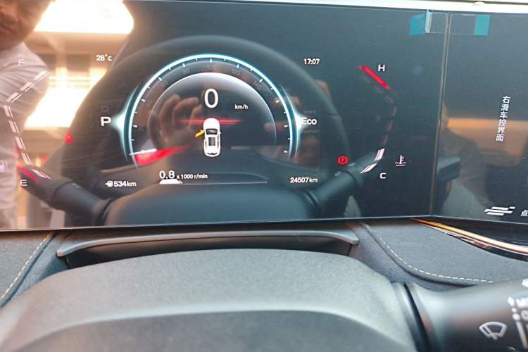 Used CHANGAN OSHAN X5 PLUS 2023 1.5T DCT Pioneer Edition Odometer Close Up