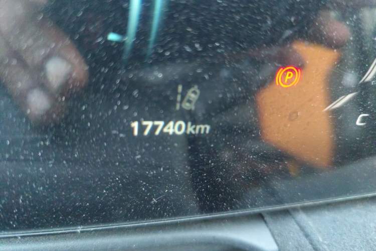 Used CHANGAN OSHAN X5 PLUS 2023 1.5T DCT Excellence Edition Odometer Close Up