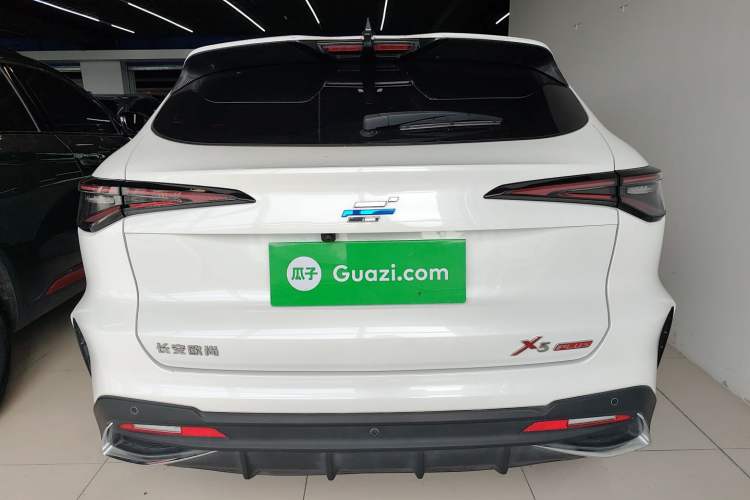 Used CHANGAN OSHAN X5 PLUS 2023 Revised Version 1.5T DCT Navigation Edition Rear