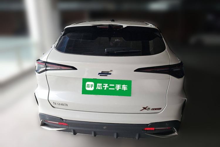 Used CHANGAN OSHAN X5 PLUS 2023 Revised Version 1.5T DCT Navigation Edition Rear