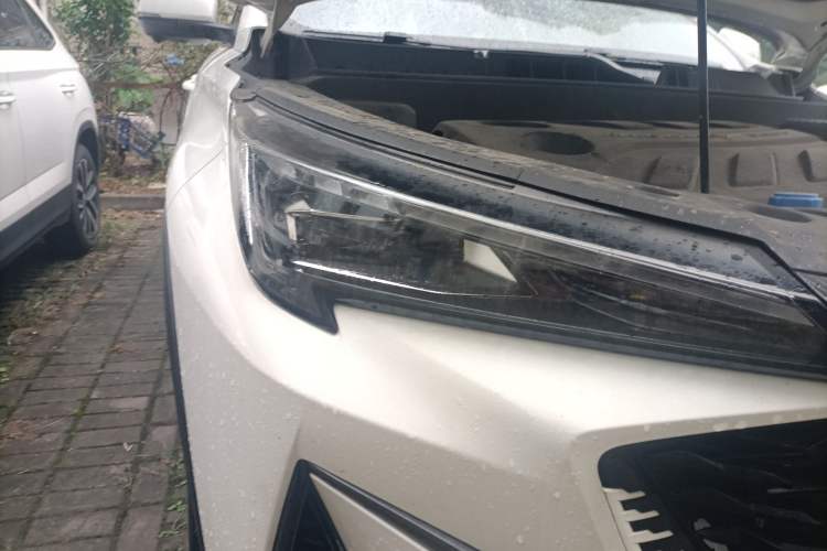 Used CHANGAN OSHAN X5 PLUS 2023 1.5T DCT Excellence Edition Right Front Headlight