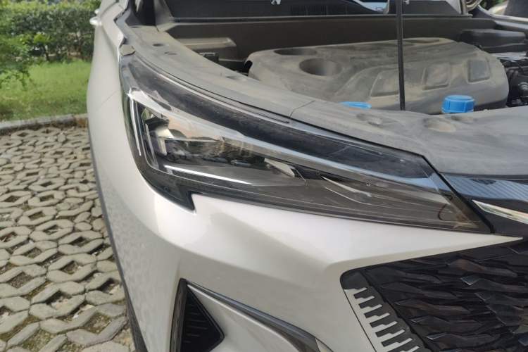 Used CHANGAN OSHAN X5 PLUS 2023 1.5T DCT Smart & Fun AI Edition Right Front Headlight