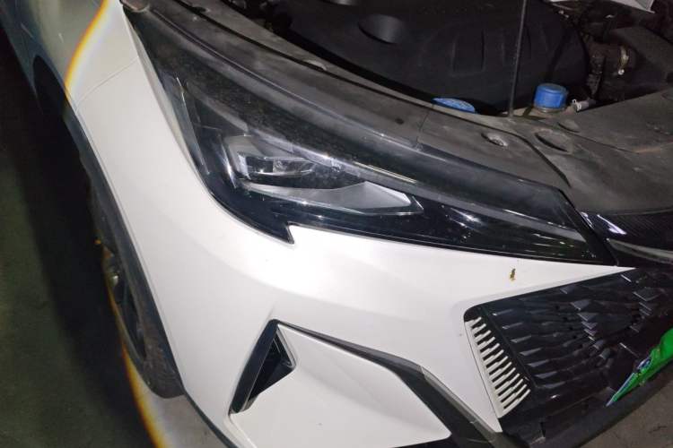 Used CHANGAN OSHAN X5 PLUS 2023 1.5T DCT Excellence Edition Right Front Headlight