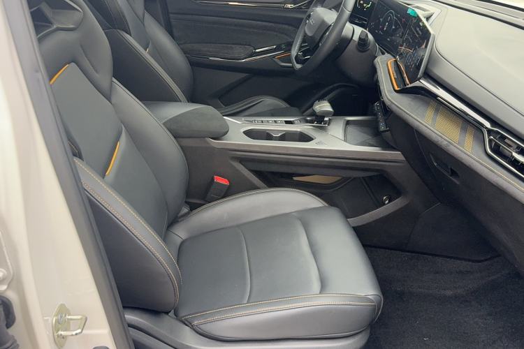 Used CHANGAN OSHAN X5 PLUS 2023 Revised 1.5T DCT Excellence Edition Right Front Seat