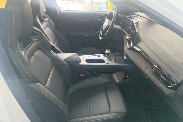 Used CHANGAN OSHAN X5 PLUS 2023 Revised 1.5T DCT Pioneer Edition Right Front Seat