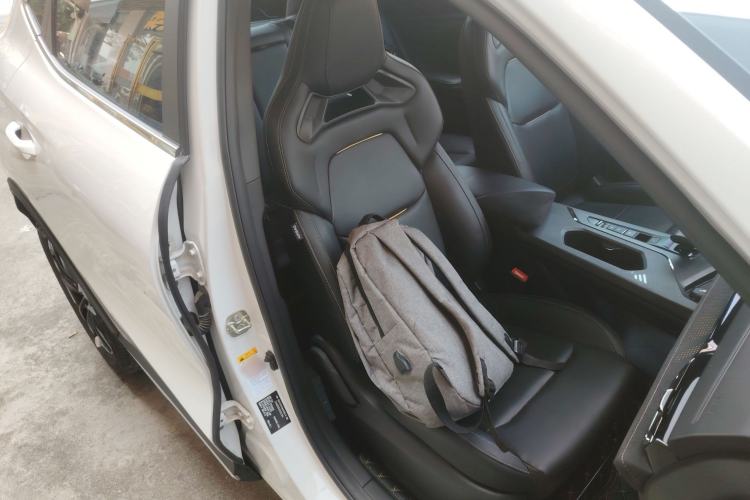 Used CHANGAN OSHAN X5 PLUS 2023 Revised 1.5T DCT Smart & Fun AI Edition Right Front Seat