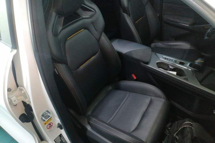 Used CHANGAN OSHAN X5 PLUS 2023 1.5T DCT Excellence Edition Right Front Seat
