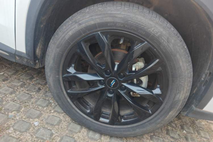 Used CHANGAN OSHAN X5 PLUS 2023 1.5T DCT Excellence Edition Right Front Wheel Hub