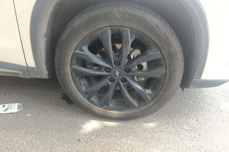 Used CHANGAN OSHAN X5 PLUS 2023 Revised 1.5T DCT Pioneer Edition Right Front Wheel Hub