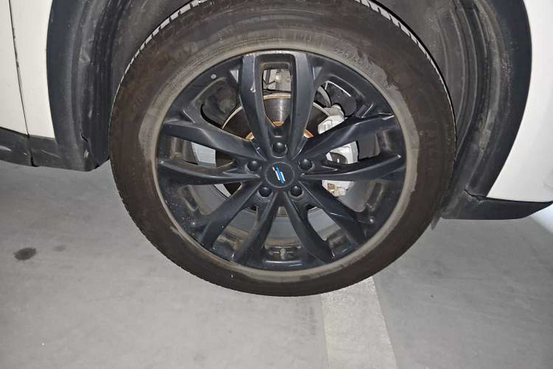 Used CHANGAN OSHAN X5 PLUS 2023 Revised Version 1.5T DCT Navigation Edition Right Front Wheel Hub