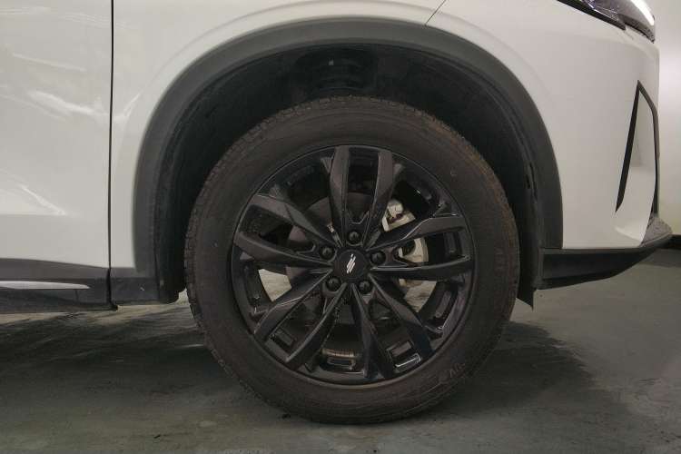 Used CHANGAN OSHAN X5 PLUS 2023 1.5T DCT Excellence Edition Right Front Wheel Hub