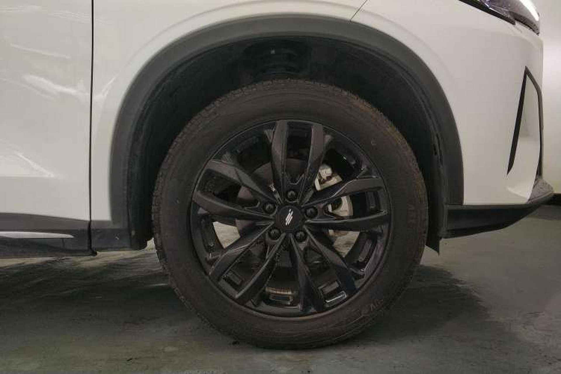 Used CHANGAN OSHAN X5 PLUS 2023 1.5T DCT Excellence Edition Right Front Wheel Hub