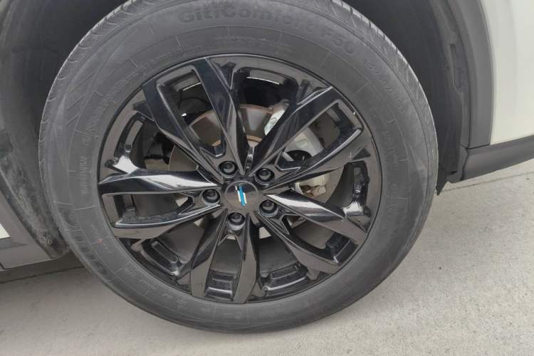 Used CHANGAN OSHAN X5 PLUS 2023 1.5T DCT Enjoyment Version Right Front Wheel Hub