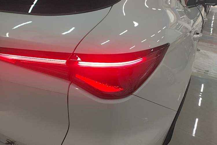 Used CHANGAN OSHAN X5 PLUS 2023 1.5T DCT Smart & Fun AI Edition Right Rear Taillight