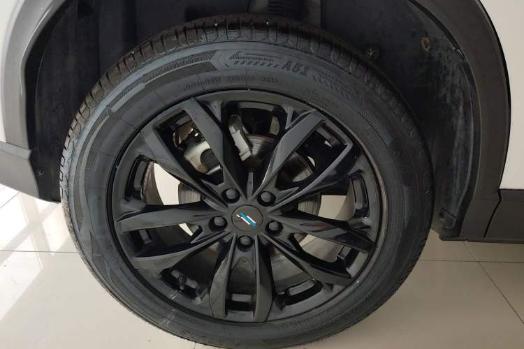 Used CHANGAN OSHAN X5 PLUS 2023 Revised Version 1.5T DCT Navigation Edition Right Rear Wheel Hub