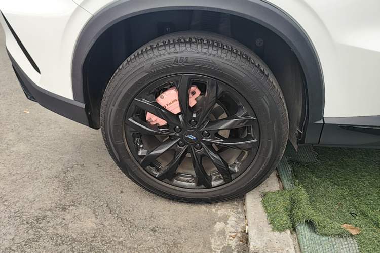 Used CHANGAN OSHAN X5 PLUS 2023 1.5T DCT Enjoyment Version Right Rear Wheel Hub