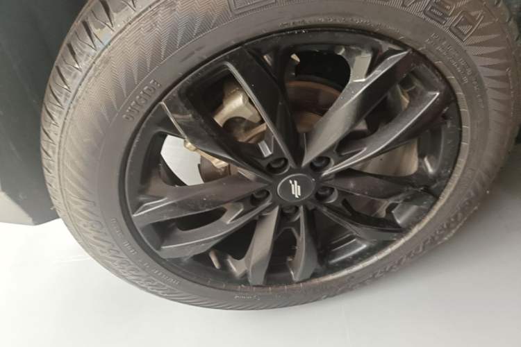 Used CHANGAN OSHAN X5 PLUS 2023 1.5T DCT Excellence Edition Right Rear Wheel Hub