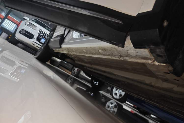 Used CHANGAN OSHAN X5 PLUS 2023 1.5T DCT Excellence Edition Right Side Sill