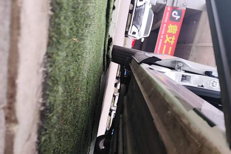 Used CHANGAN OSHAN X5 PLUS 2023 1.5T DCT Enjoyment Version Right Side Sill
