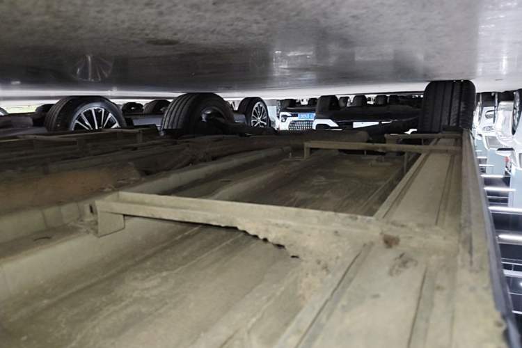 Used CHANGAN OSHAN X5 PLUS 2023 Revised 1.5T DCT Pioneer Edition Right Side Sill