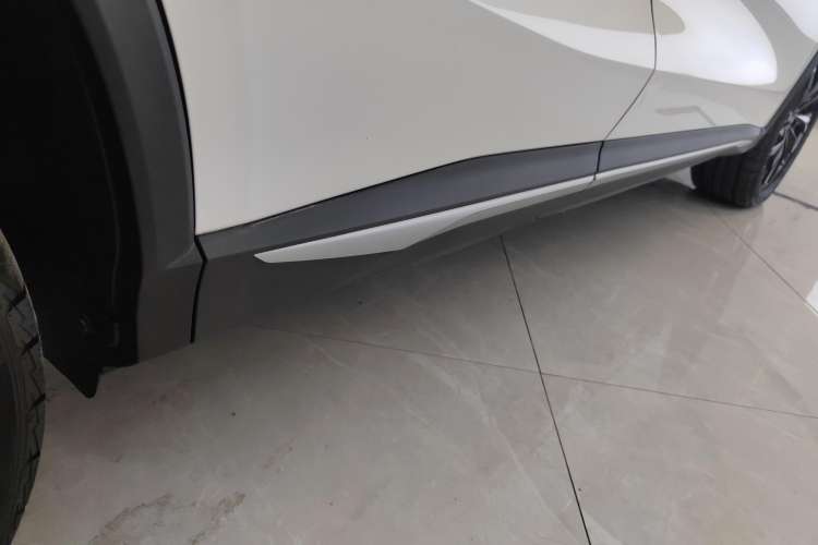 Used CHANGAN OSHAN X5 PLUS 2023 1.5T DCT Pioneer Edition Right Side Sill