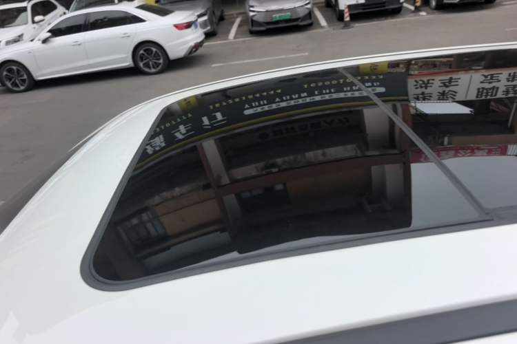 Used CHANGAN OSHAN X5 PLUS 2023 1.5T DCT Excellence Edition Roof