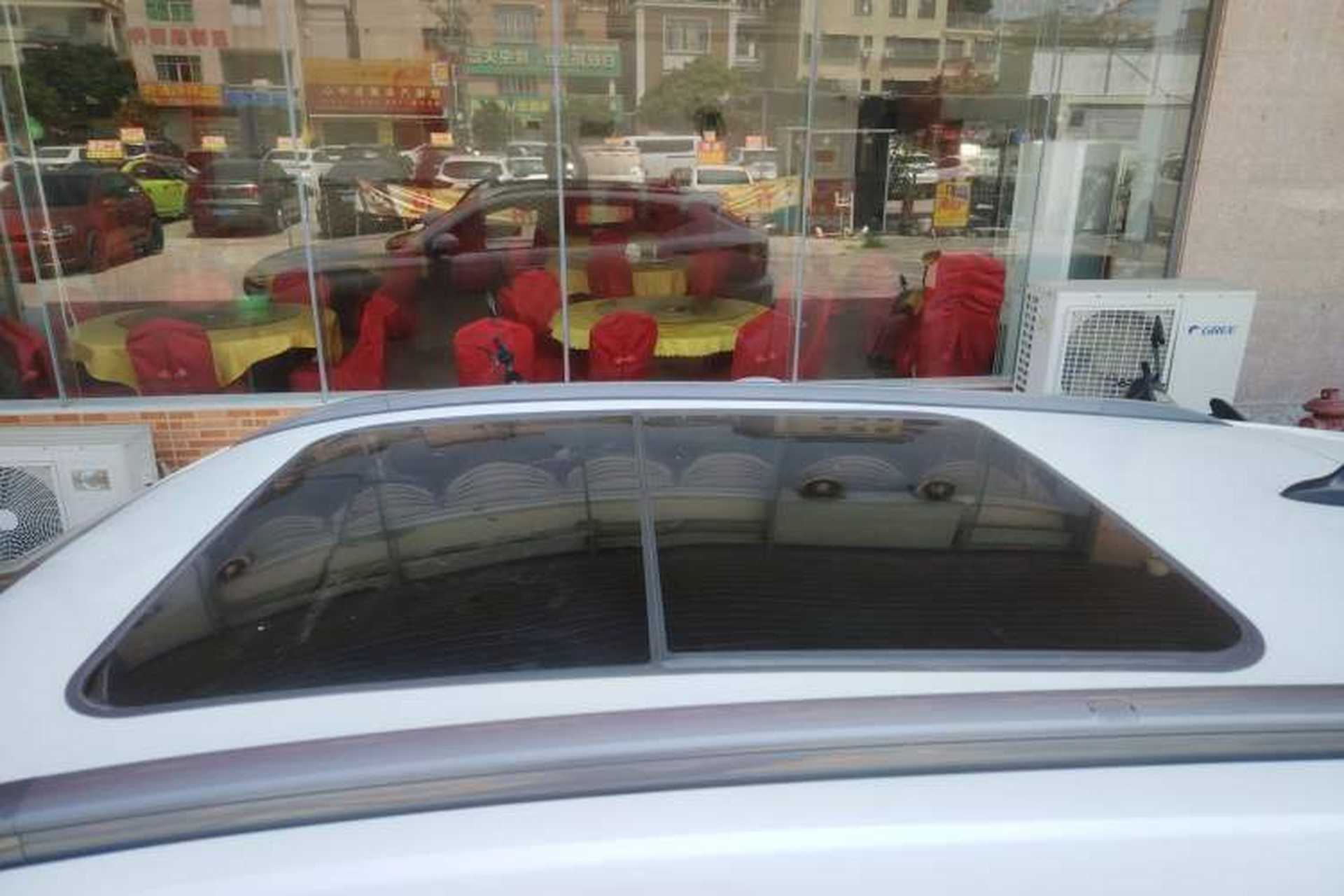 Used CHANGAN OSHAN X5 PLUS 2023 Revised 1.5T DCT Smart & Fun AI Edition Roof