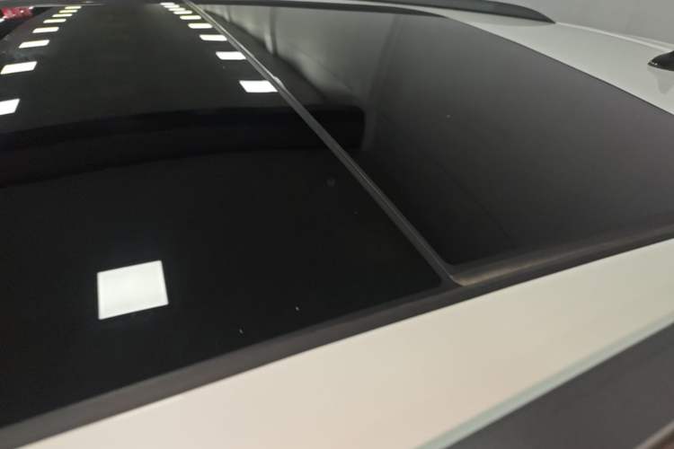 Used CHANGAN OSHAN X5 PLUS 2023 1.5T DCT Smart & Fun AI Edition Roof