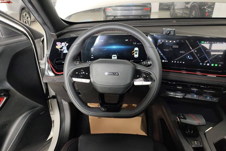 Used CHANGAN OSHAN X5 PLUS 2023 Revised Version 1.5T DCT Navigation Edition Steering Wheel