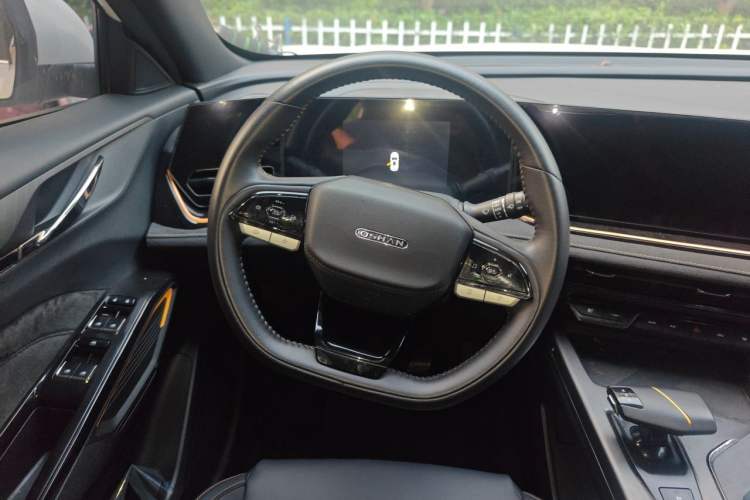 Used CHANGAN OSHAN X5 PLUS 2023 1.5T DCT Excellence Edition Steering Wheel